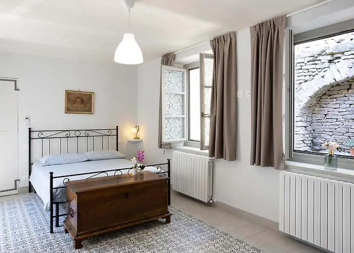 Casa Cecilia サント・ステファノ・ベルボ